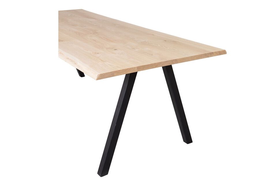 Questo tavolo ha un peso totale di 38