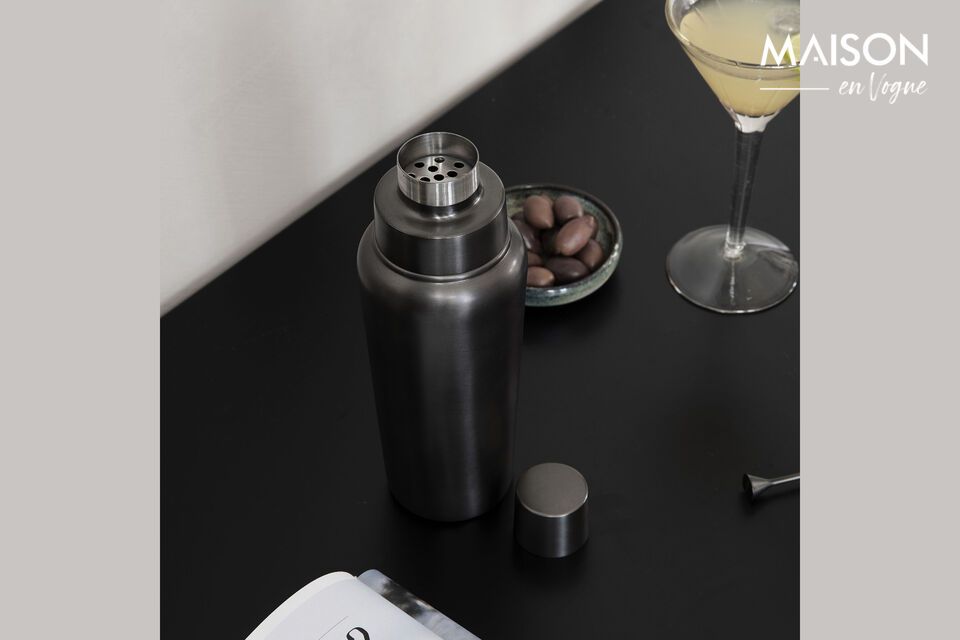 Scoprite l\'eleganza funzionale con l\'utensile da cucina must-have di House Doctor: lo shaker per