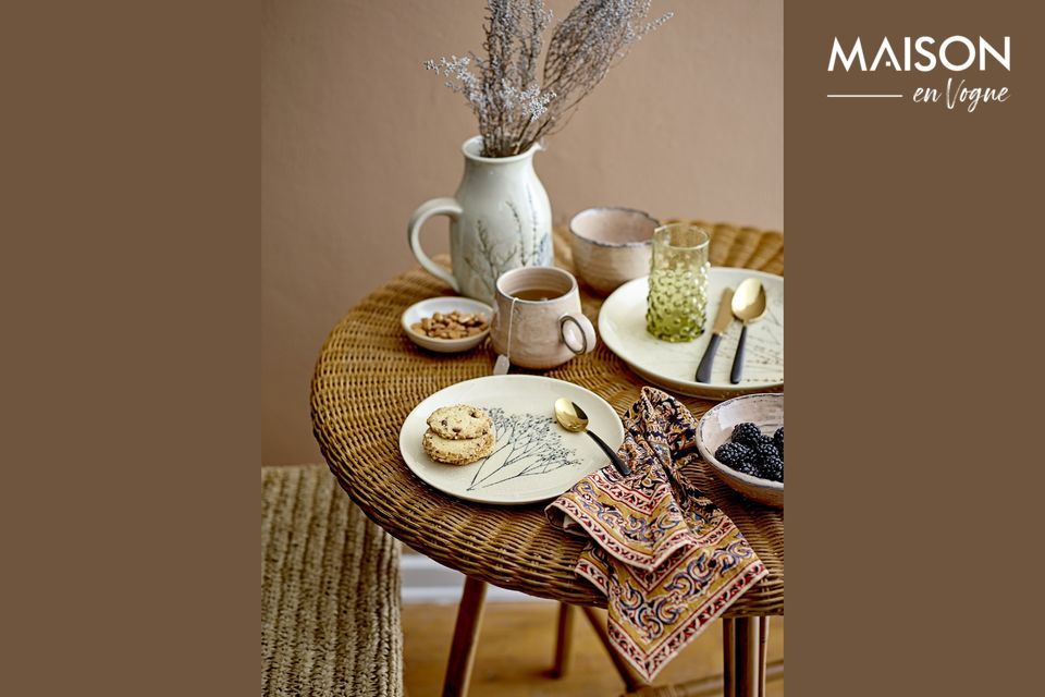 Le sue decorazioni campestri accentuano questo stile vintage deciso
