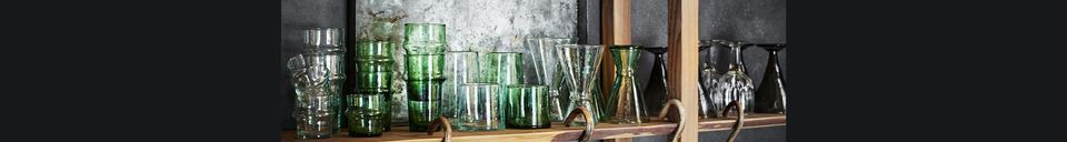 Materiali prima di tutto Bicchiere da acqua in vetro verde Balda