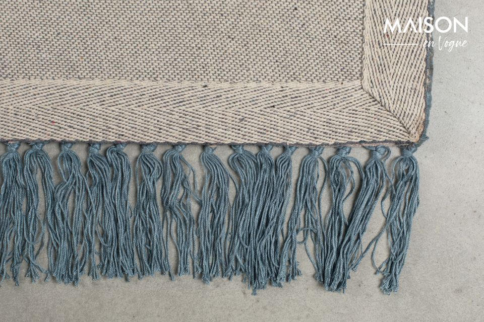 Questo tappetino ha estremità altamente ingegnerizzate con un\'ampia e caratteristica bordura