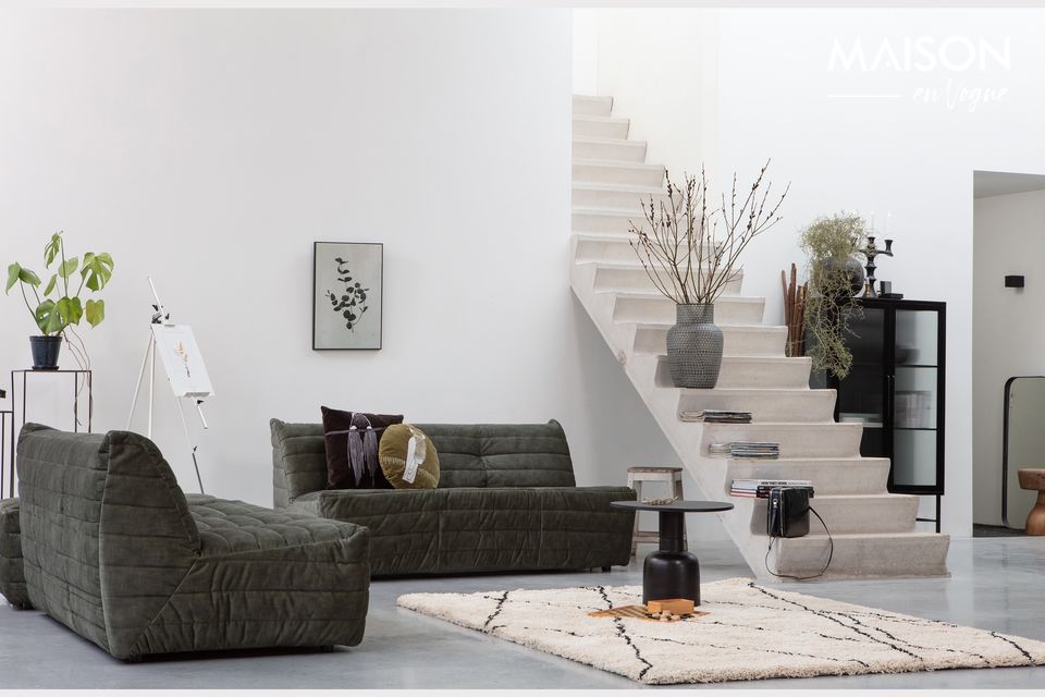 Questo moderno divano Bag appartiene alla collezione olandese del marchio Woood