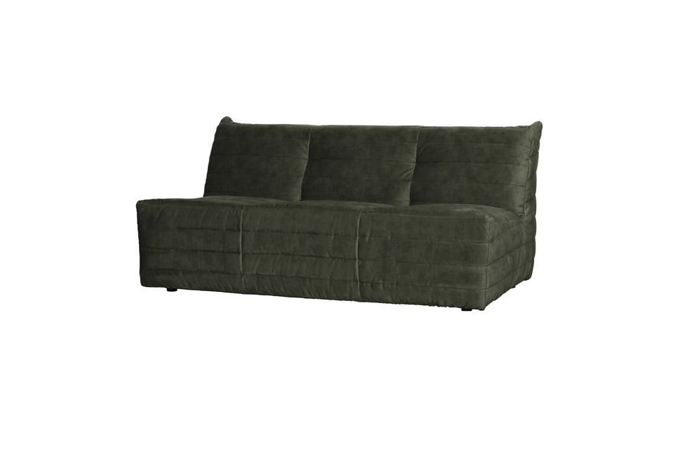 Il rivestimento di questo divano è in morbido e confortevole velluto