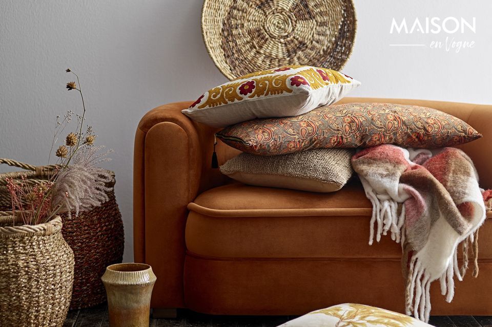 Si adatta perfettamente ad un divano o ad un letto in colori coordinati e vi darà tutto il comfort
