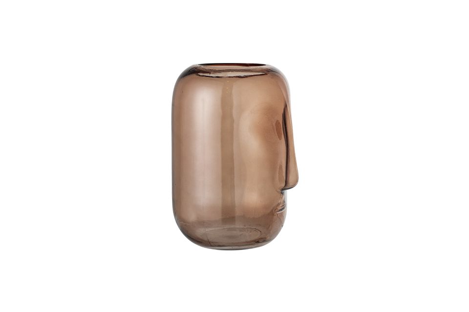 Questo vaso marrone rappresenta un volto reinterpretato in chiave moderna
