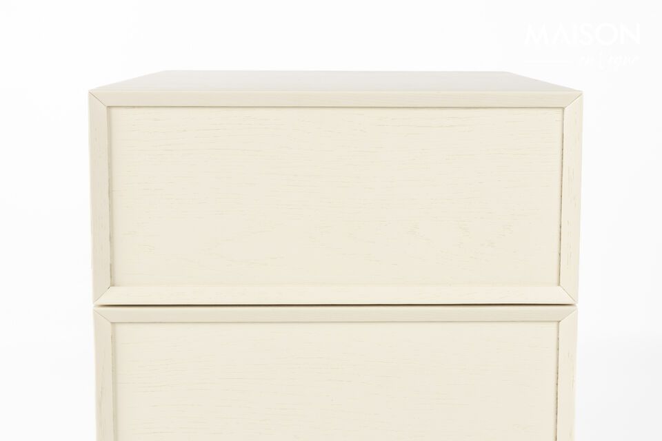 Abbinate June Table a elementi naturali