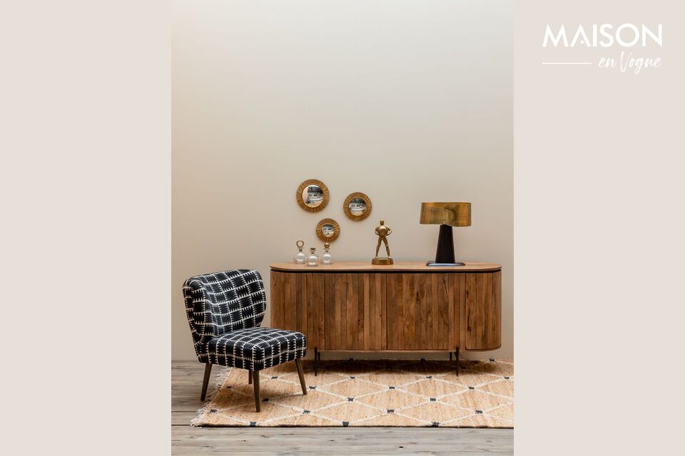 Scoprite l\'eleganza naturale e la robustezza della nostra credenza in legno di mango