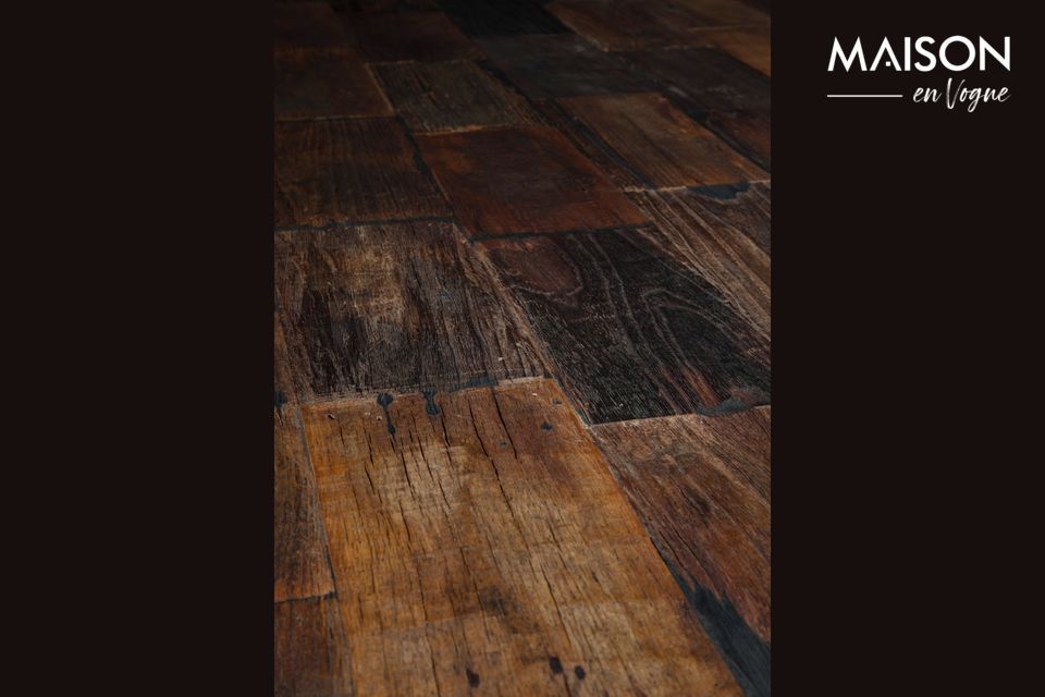 Le dimensioni di questo tavolo sono 180cm per 90cm per un\'altezza di 78cm