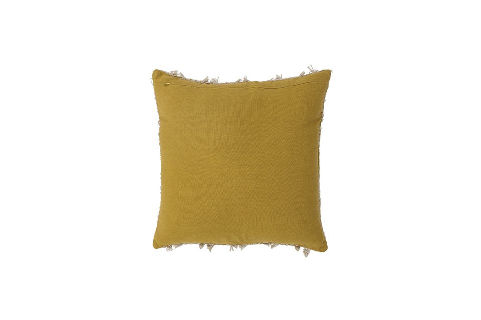 Il cuscino Cea di Bloomingville è un delizioso e morbido cuscino in 100% cotone con un design
