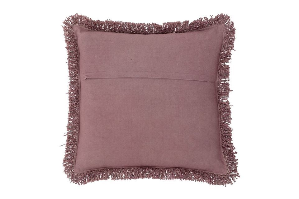 Il cuscino Delva di Bloomingville è un delizioso cuscino morbido realizzato in cotone al 100%