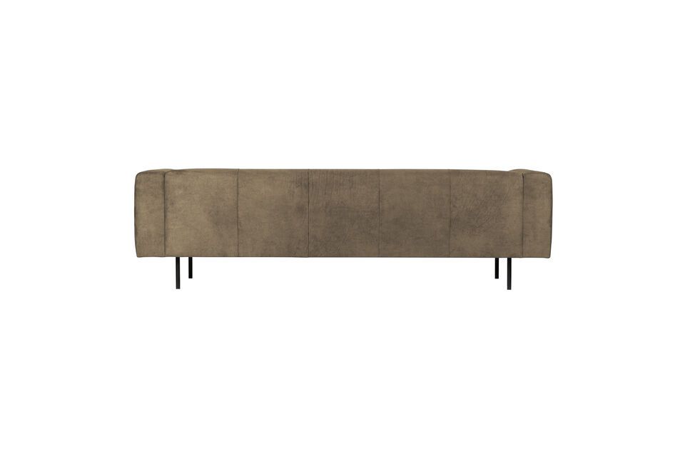 Il divano è realizzato con un supporto per ottenere una qualità extra voluminosa e una maggiore