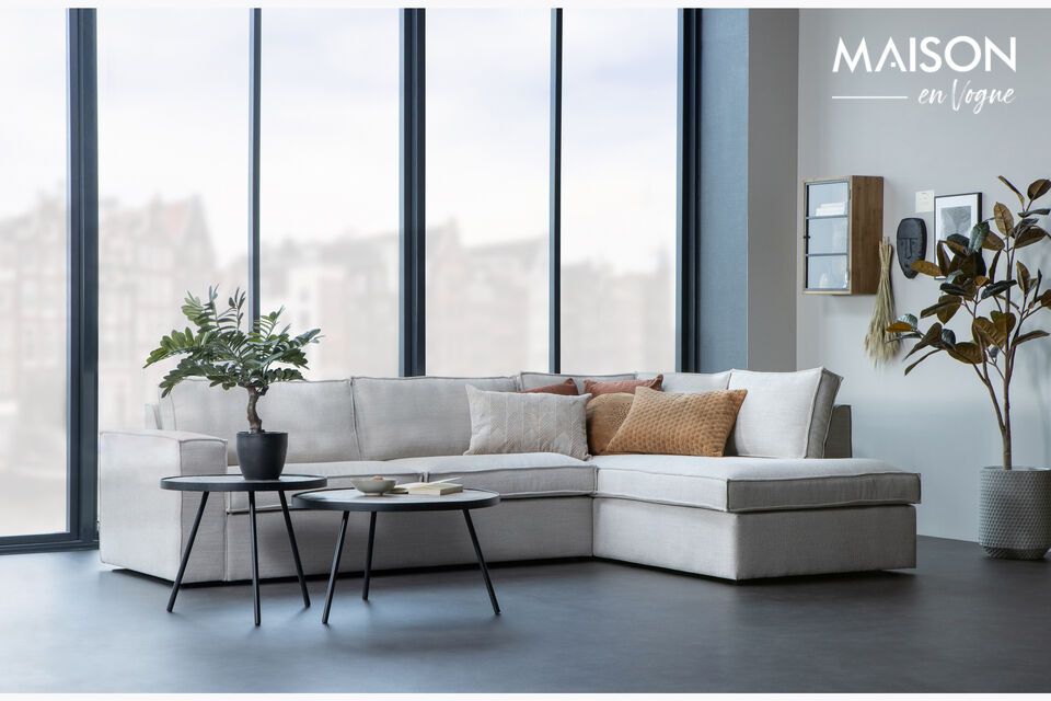 Il nostro divano angolare, spazioso e pratico, si adatta perfettamente al vostro stile di vita.