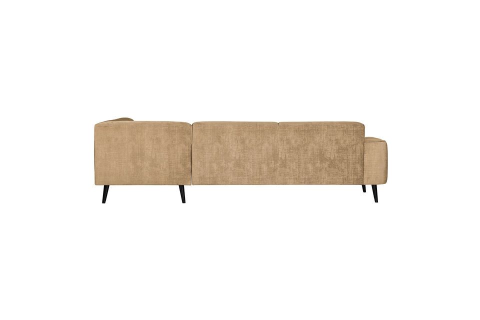 Il divano angolare Brush è un mobile elegante e confortevole