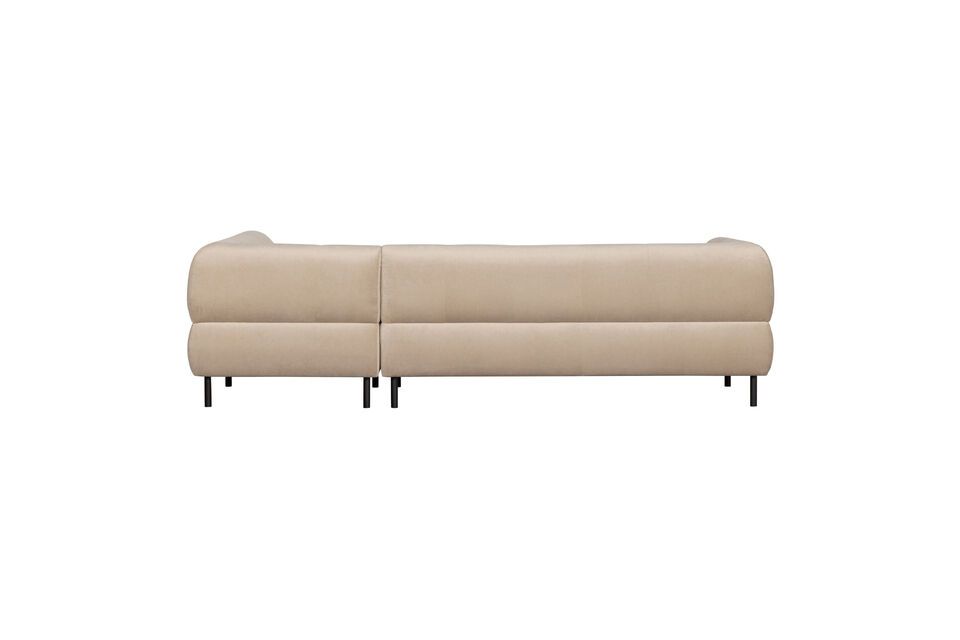 Questo divano angolare destro è attraente per il suo comfort