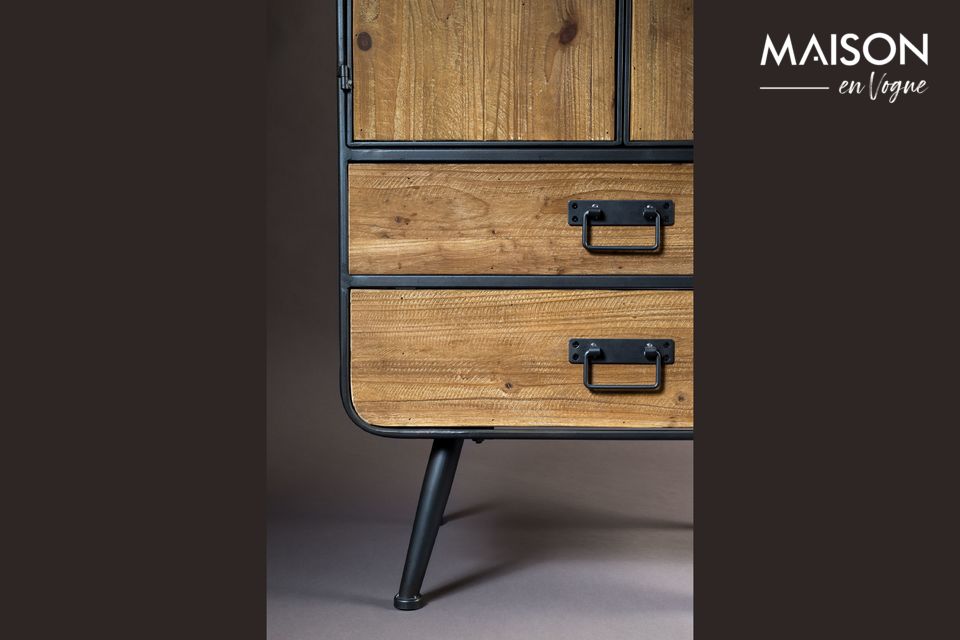 Le dimensioni della cassettiera sono 38cm x 60cm con un\'altezza di 100cm