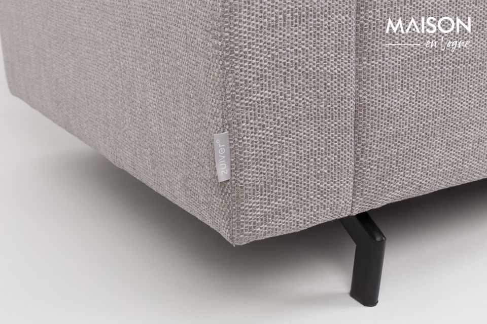 5 Seater Grey di Zuiver combina un design minimalista con linee semplici ma contemporanee che gli