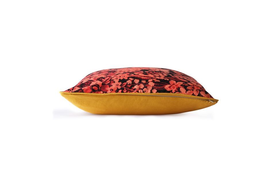 Aggiungete fiori alla vostra casa con questo cuscino quadrato Jort rosso/giallo stampato con motivi