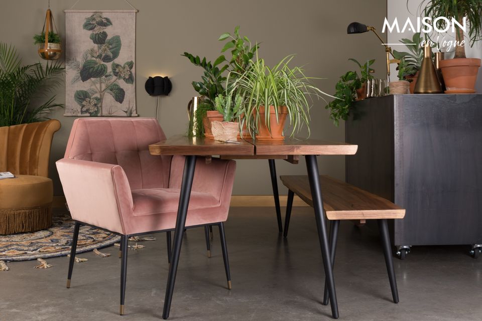 Una poltrona in stile Art Déco dal design lussuoso