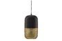 Miniatura Lampada a sospensione in metallo nero e oro Tirsa Foto ritagliata