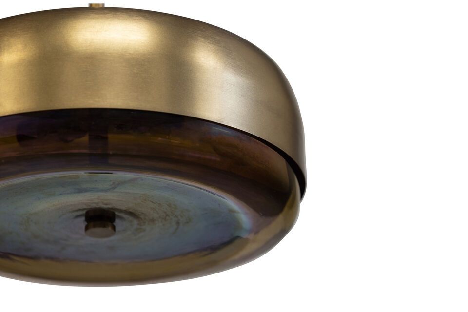 Per una fonte di luce ideale che offre anche un design moderno e audace, optate per la lampada Safa