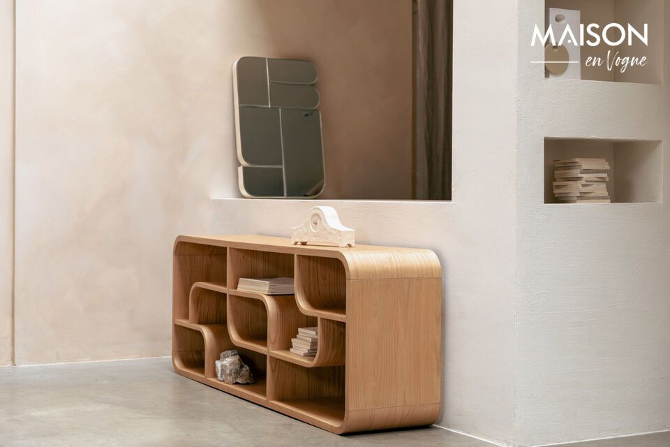 Scoprite la scaffalatura in rovere massiccio, un mobile funzionale e modulare