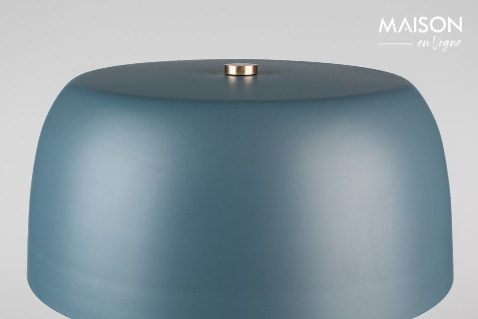 Come un elegante fungo su un tavolo, la lampada Muras tricolore blu diffonde una luce morbida