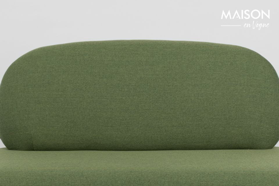 Il divano Polly verde è perfetto per arredare il soggiorno in stile scandinavo