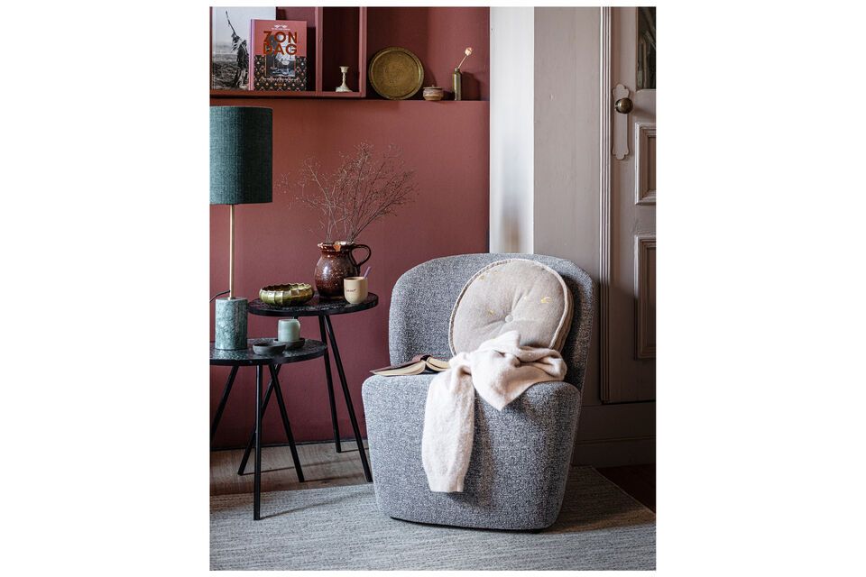 La sedia Lofty della collezione vtwonen è un mix perfetto di comfort ed eleganza
