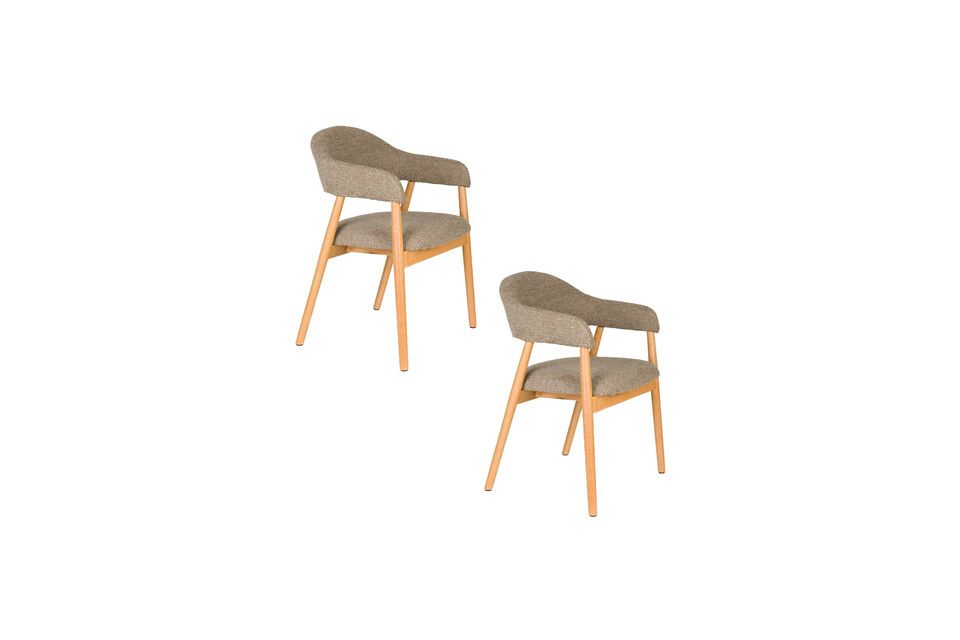 Evocando una certa rusticità e un design meticoloso