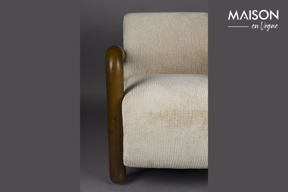Un comfort raffinato che trasforma ogni spazio in un angolo accogliente e confortevole.