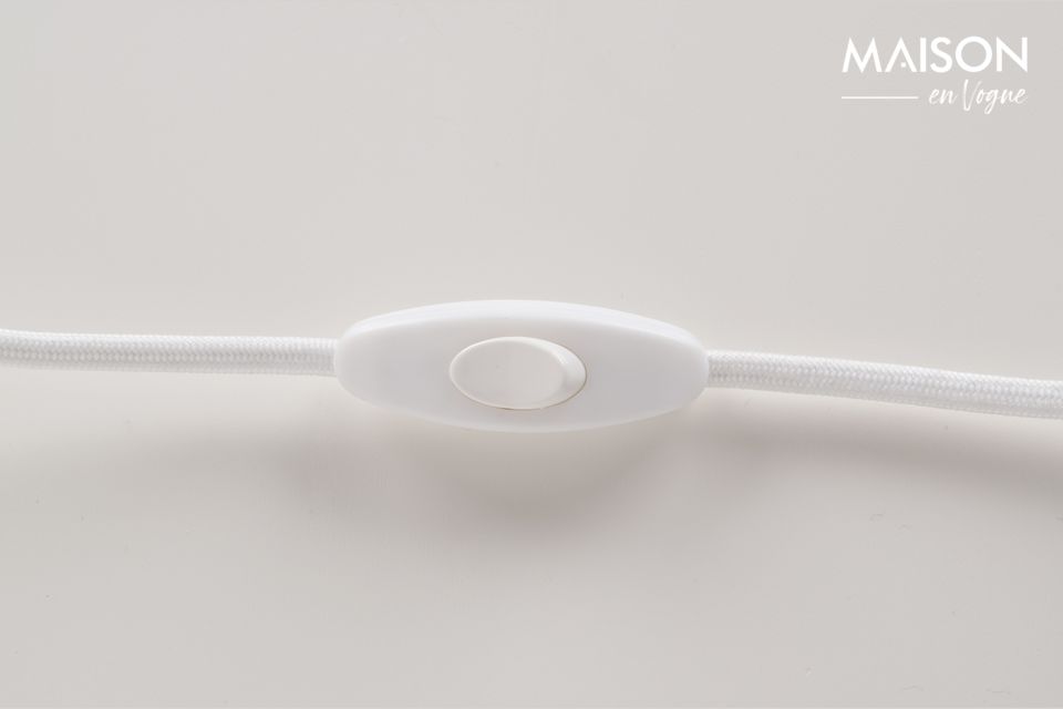 Questo apparecchio si presenta come una cosiddetta lampada da architetto