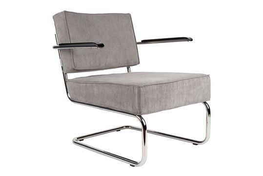 Ridge Rib sedia a sdraio con braccioli di colore grigio freddo Foto ritagliata
