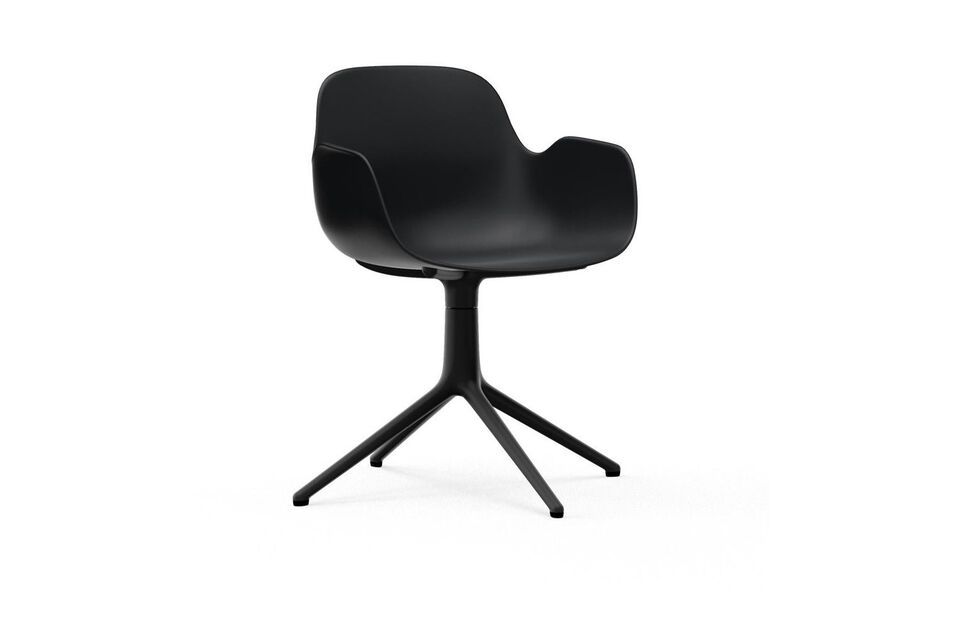 Sedia girevole nera Form Normann Copenhagen