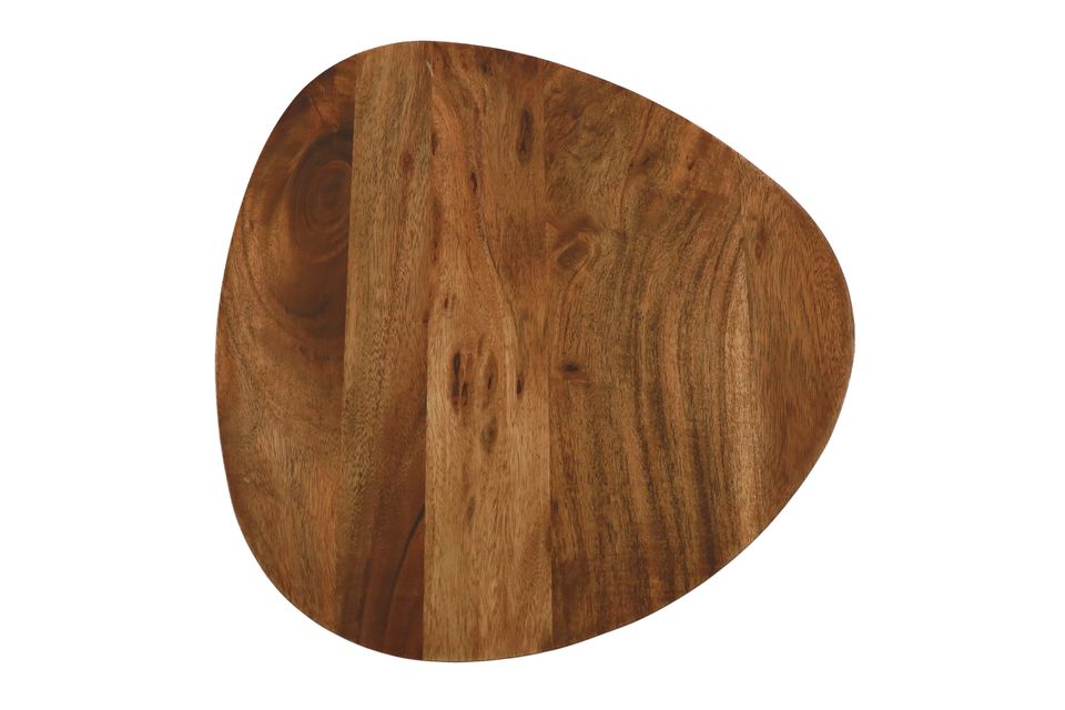 Un set di 3 tavoli in legno d'acacia per dare un tocco decorativo naturale