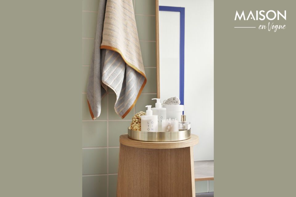 Il set di 3 piatti in metallo marrone Embrace è perfetto per servire e presentare il cibo con stile