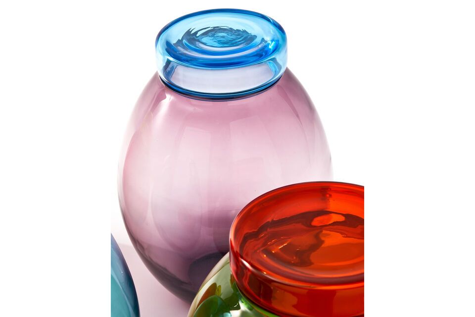 Con una varietà di colori vivaci incapsulati nel vetro