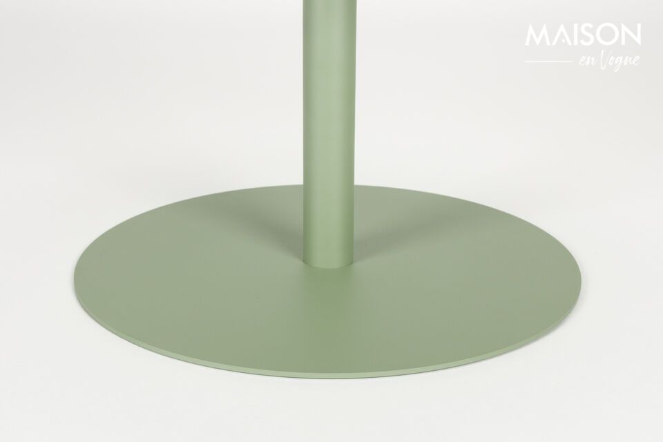 Con le sue dimensioni compatte di 60x60x40 cm