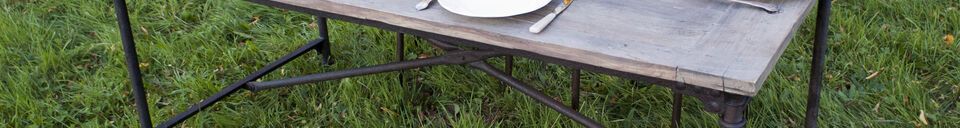 Materiali prima di tutto Tavolo da tappezziere in legno di olmo antico