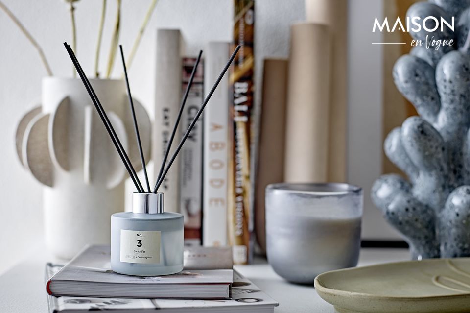 Il vaso Herold di Bloomingville è semplicemente fantastico! È realizzato in gres con smalto